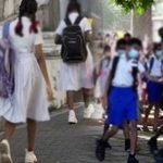 දෙවන පාසල් අදින් ඇරඹේ..