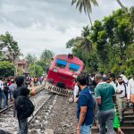 සාගරිකා පීලී පනී- මුහුදු බඩ දුම්රිය ධාවනයට බාධා(photo)(video)