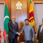 මාලදිවයින් ජනාධිපතිවරයාට ජනාධිපති කාර්යාල පරිශ්‍රයේදී උණුසුම් පිළිගැනීමක්..(video)