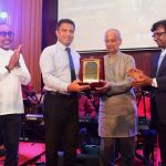 දේවානන්ද වෛද්‍යසේකර දශක නවයක කලා මෙහෙවරට ප්‍රණාම පුදකරමින් “නීල නුවන්” ප්‍රසංගය ශ්‍රී ලංකා ගුවන් විදුලි සංස්ථාවේ දී…
