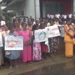 ඔයිල් පාම්( කටු පොල්) තහනම ඉවත් කරන්නැයි මතුගම උද්ගෝෂණයක්(video)