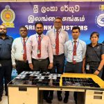 සයිබ අපරාධ සදහා ගෙනා ජංගම දුරකථන තොගයක් සමගින් චීන යුවළක් අත්අඩංගුවට (video)