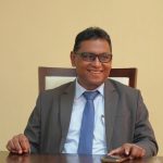 වැඩිහිටි පුද්ගලයන් සඳහා හැඳුනුම්පත් ලබා දීමේ කඩිනම් වැඩසටහනක්.
