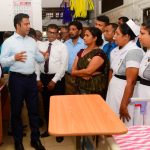 සෞඛ්‍ය හා ජනමාධ්‍ය අමාත්‍යවරයා වැල්ලවාය මූලික රෝහලේ විශේෂ නිරීක්ෂණ චාරිකාවක