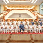 එක්සත් ජනපද පැසිෆික් ගුවන් හමුදාවේ අණදෙන නිලධාරී නිල හමුවක් සඳහා නාවික හමුදාධිපති හමුවෙයි