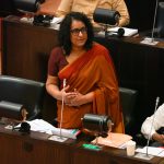 වයස 16ට අඩු දරුවන්ට සමාජ මාධ්‍ය භාවිතය අවම කිරීමට රජයේ අවධානය යොමුව තිබෙනවා