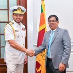 නාවික හමුදාධිපති නිල හමුවීමක් සඳහා ජනාධිපති ලේකම් බැහැදකියි