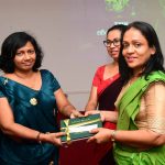 දේශීය වෛද්‍ය පරම්පරා හා සම්ප්‍රදායන් ලේඛනගත කරමින් TMK පරිගණක මෘදුකාංගය එළිදක්වයි – පුස්කොළ පොත් කාණ්ඩ 10ක් සහ නව කෞතුකාගාරයක් ජනගත කෙරේ…
