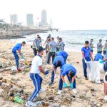‘INS UDAYGIRI’ නෞකාවේ කාර්ය මණ්ඩලය ශ්‍රී ලංකා නාවික හමුදාව හා එක්ව වෙරළ පිරිසිදු කිරීමේ වැඩසටහනක් පවත්වයි